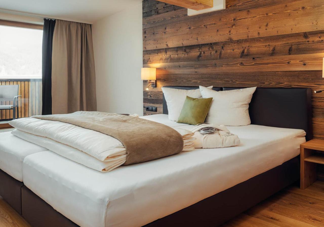 Hotel Garni Alpenjuwel Residenz Serfaus Room photo